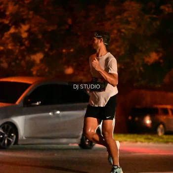 Runner Photo 4100990