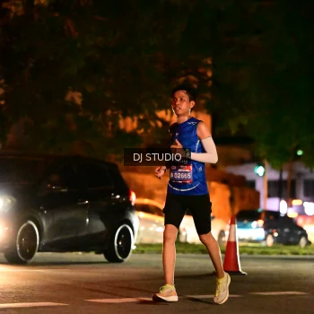 Runner Photo 4101024