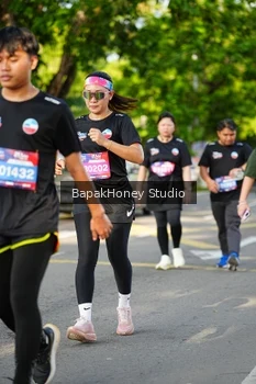 Runner Photo 4102340
