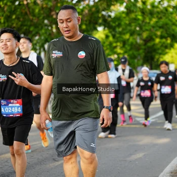 Runner Photo 4102437