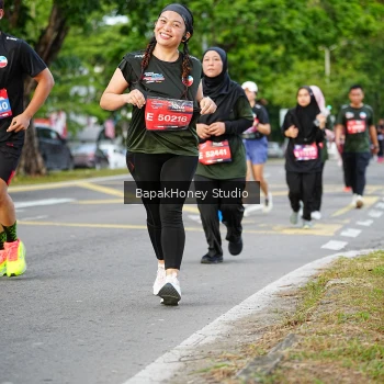 Runner Photo 4102941