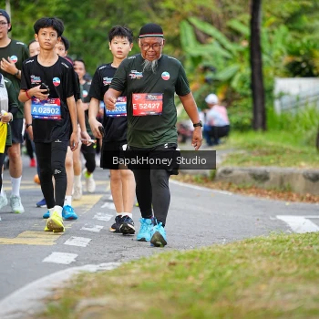 Runner Photo 4103002