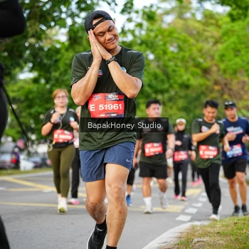 Runner Photo 4103042