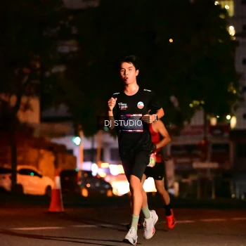 Runner Photo 4103357