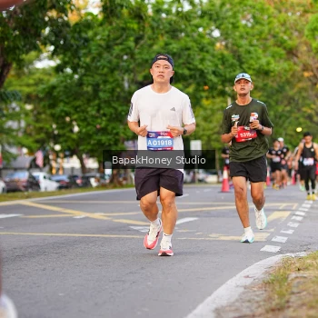 Runner Photo 4103366