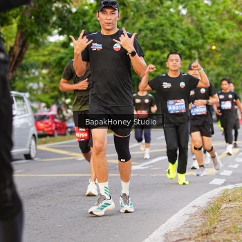 Runner Photo 4103391