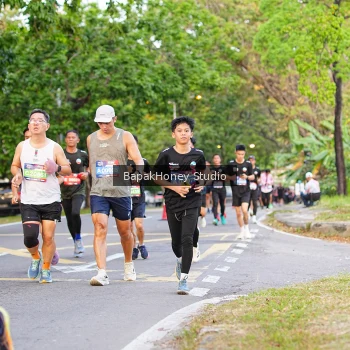 Runner Photo 4103418