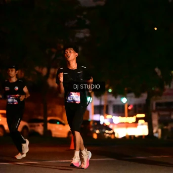 Runner Photo 4103436