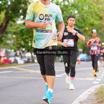Runner Photo 4103514