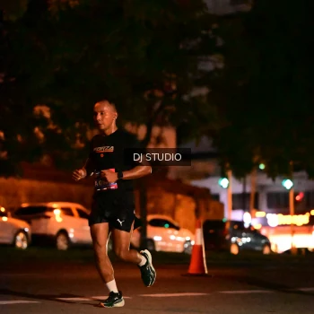 Runner Photo 4103594