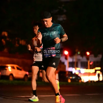 Runner Photo 4103855