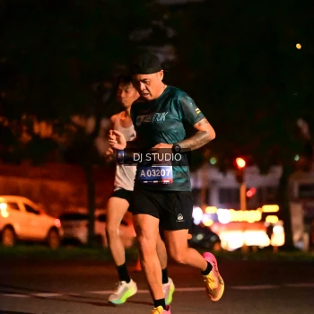 Runner Photo 4103857