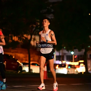 Runner Photo 4103953
