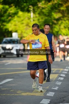 Runner Photo 4104072