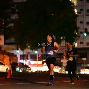 Runner Photo 4104107