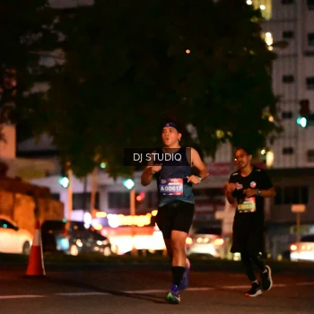 Runner Photo 4104117
