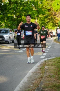 Runner Photo 4104194