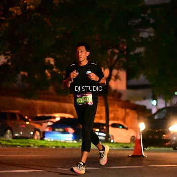 Runner Photo 4104242
