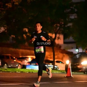 Runner Photo 4104246