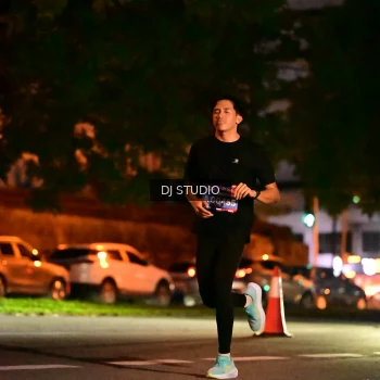 Runner Photo 4104285