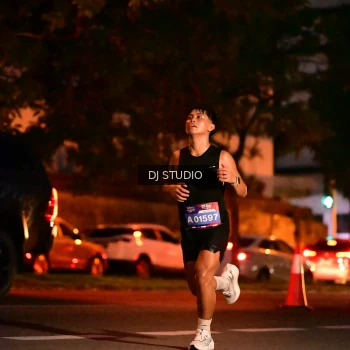 Runner Photo 4104312