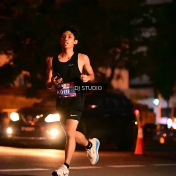 Runner Photo 4104324