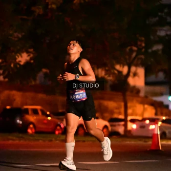 Runner Photo 4104330