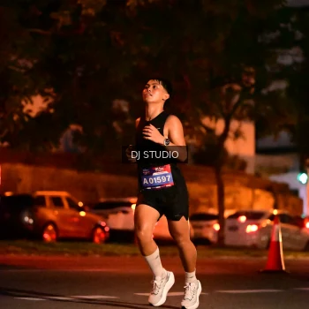 Runner Photo 4104332