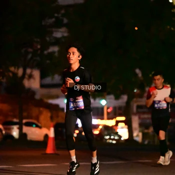 Runner Photo 4104372
