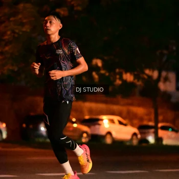 Runner Photo 4104374