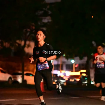 Runner Photo 4104380