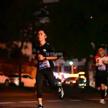 Runner Photo 4104383