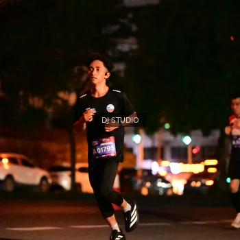 Runner Photo 4104386
