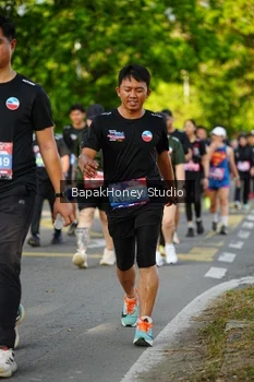 Runner Photo 4104400