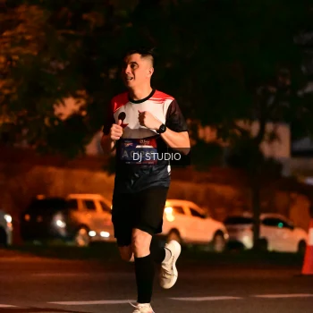 Runner Photo 4104430