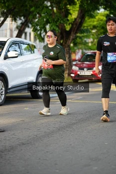 Runner Photo 4104502