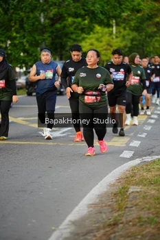 Runner Photo 4104599
