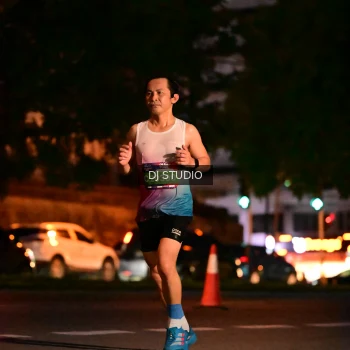 Runner Photo 4105002