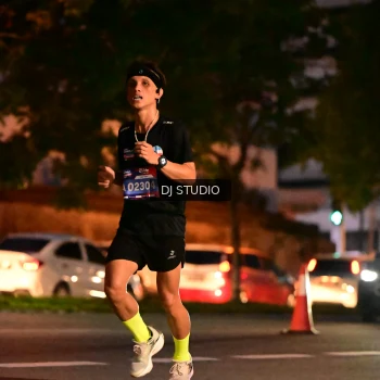 Runner Photo 4105111