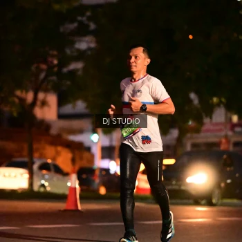 Runner Photo 4105119