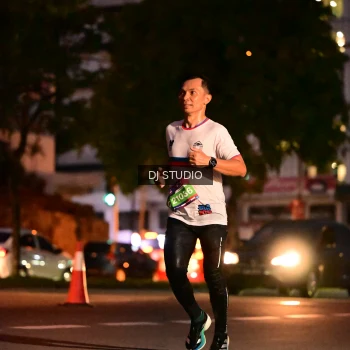 Runner Photo 4105125