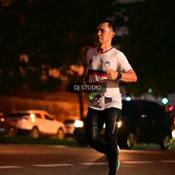 Runner Photo 4105155