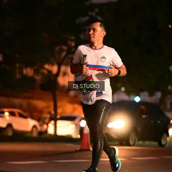 Runner Photo 4105262