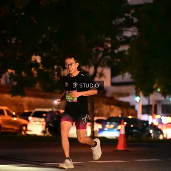 Runner Photo 4105366