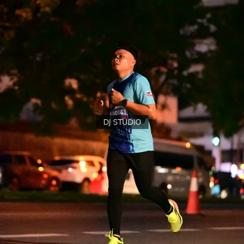 Runner Photo 4105426