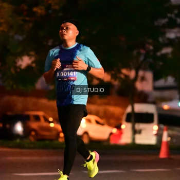 Runner Photo 4105429