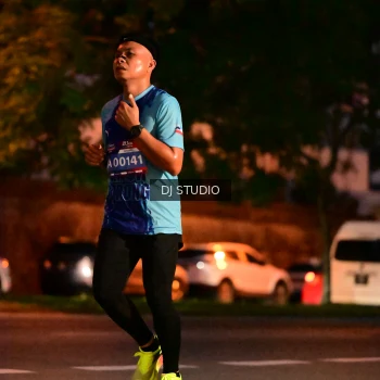 Runner Photo 4105438