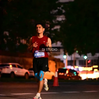 Runner Photo 4106070