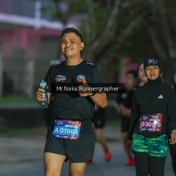 Runner Photo 4106100