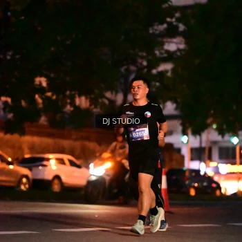 Runner Photo 4106129